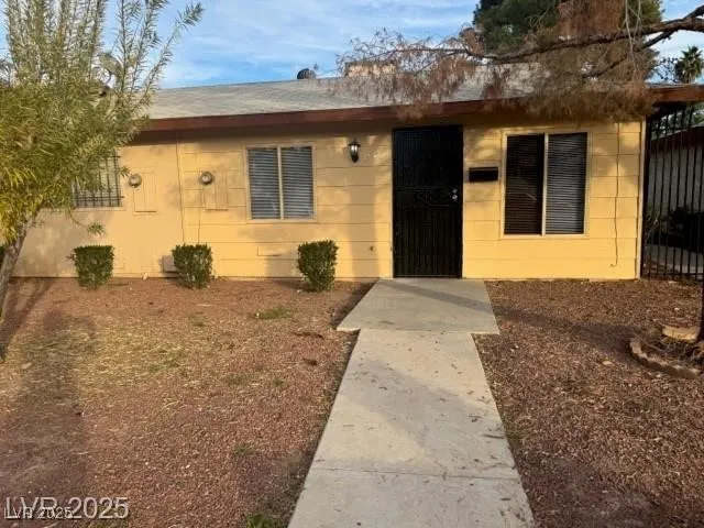 $850 | 3942 Palos Verdes Street, Las Vegas, NV 89119