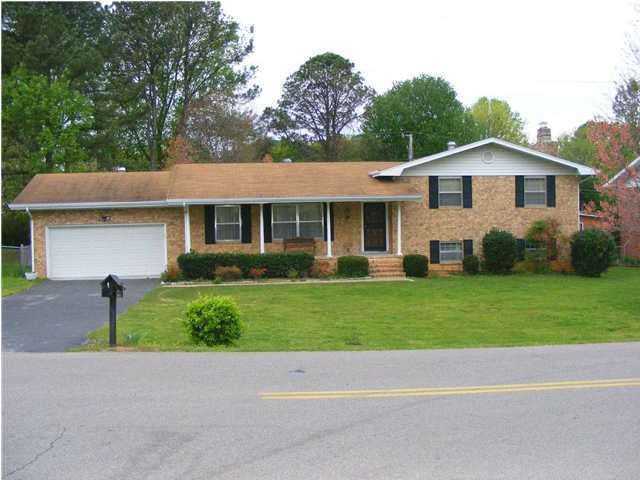 3926 Kings Road Chattanooga, TN 37416 - Photo 1 of 9 Primary Photo