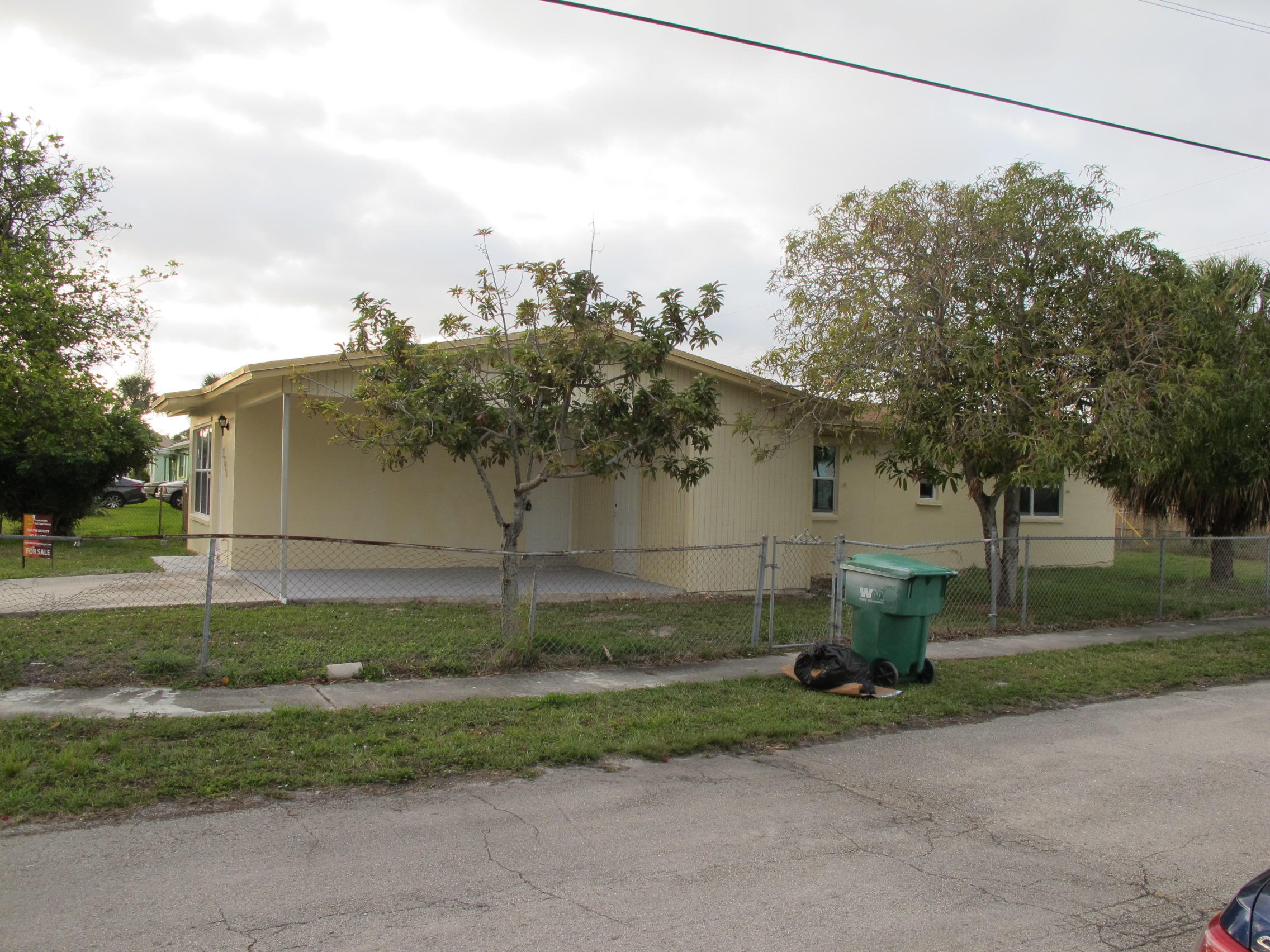 1300 West 26th Street Riviera Beach, FL 33404 - Photo 15 of 27 IMG_3892