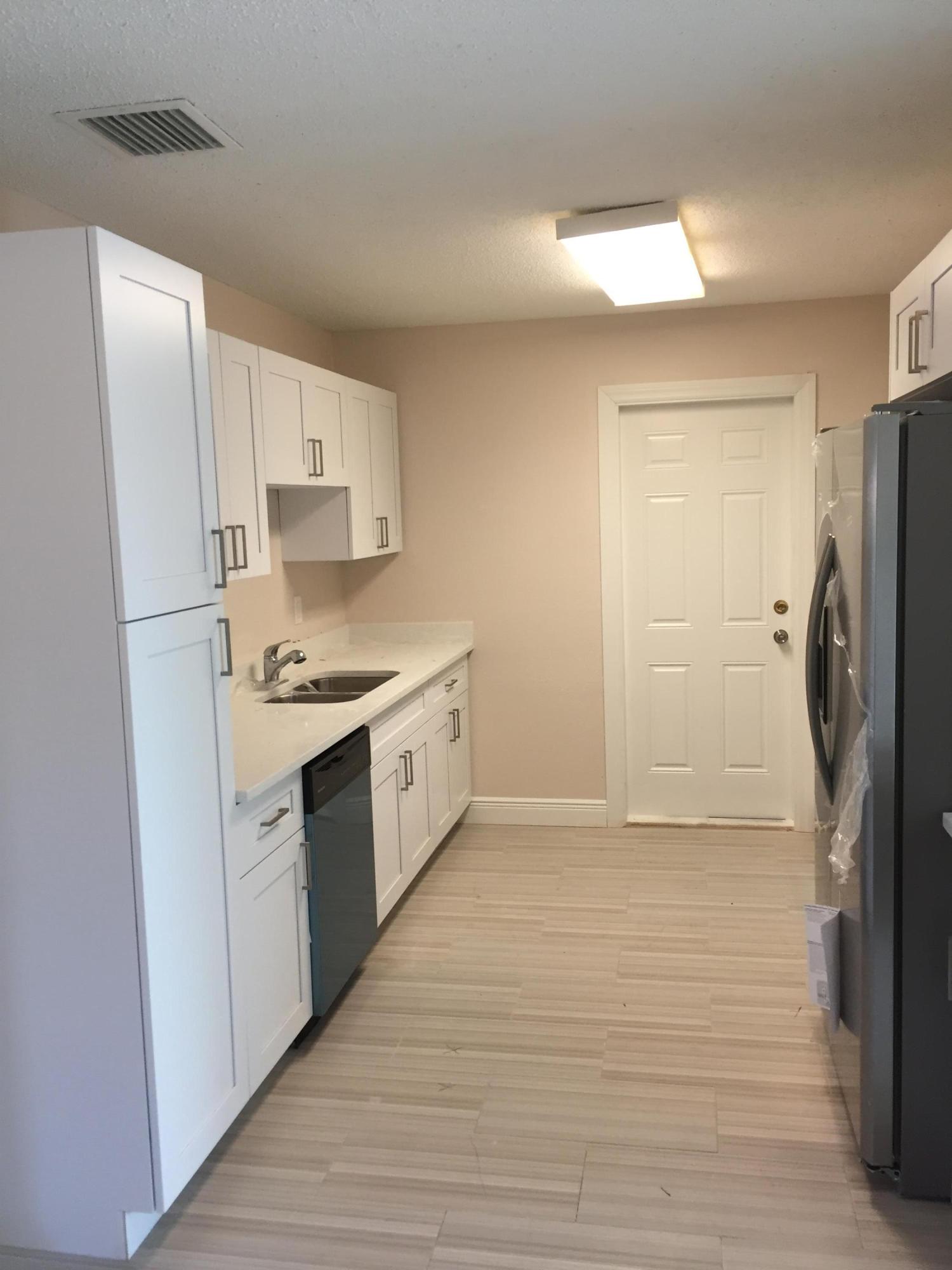 1300 West 26th Street Riviera Beach, FL 33404 - Photo 8 of 27 IMG_0680