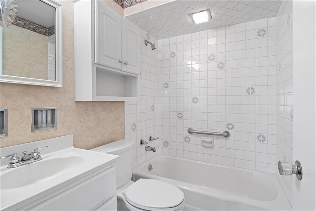 5271 Blossom Road Pittsburgh, PA 15236 - Photo 14 of 25 Gallery Image 14