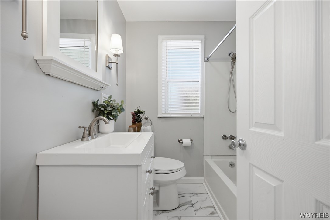 216 Sanders Road Buffalo, NY 14216 - Photo 18 of 34 FIRST FLOOR BATH