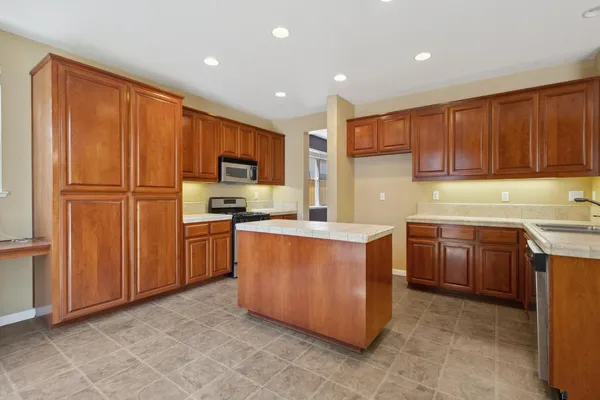 $520,000 | 20629 Sarazen Place, Patterson, CA 95363