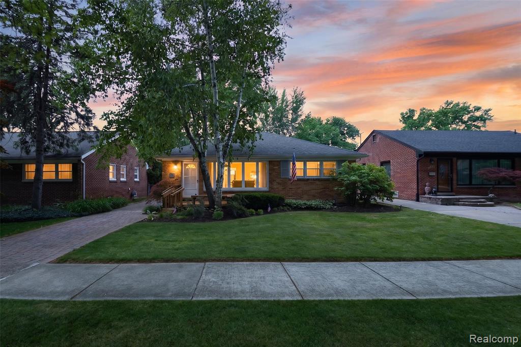 2400 Derby Road Birmingham, MI 48009 - Photo 1 of 38