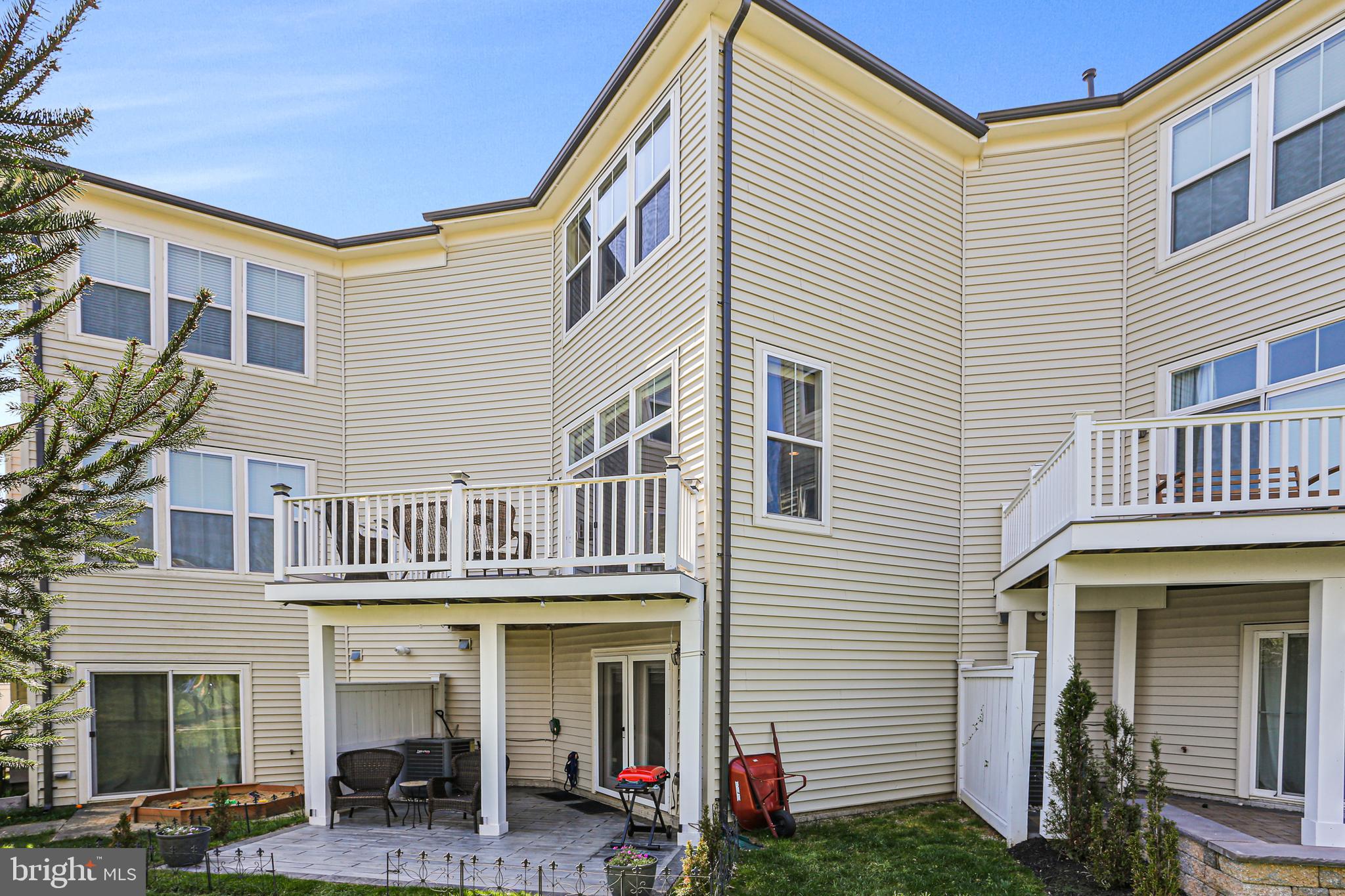 9806 Garden Ranges Laurel, MD 20723 - Photo 36 of 38 Exterior Rear