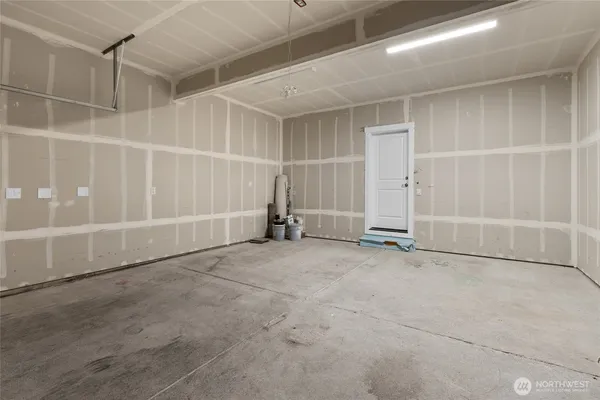 $685,000 | 18815 111th Avenue East, Puyallup, WA 98374