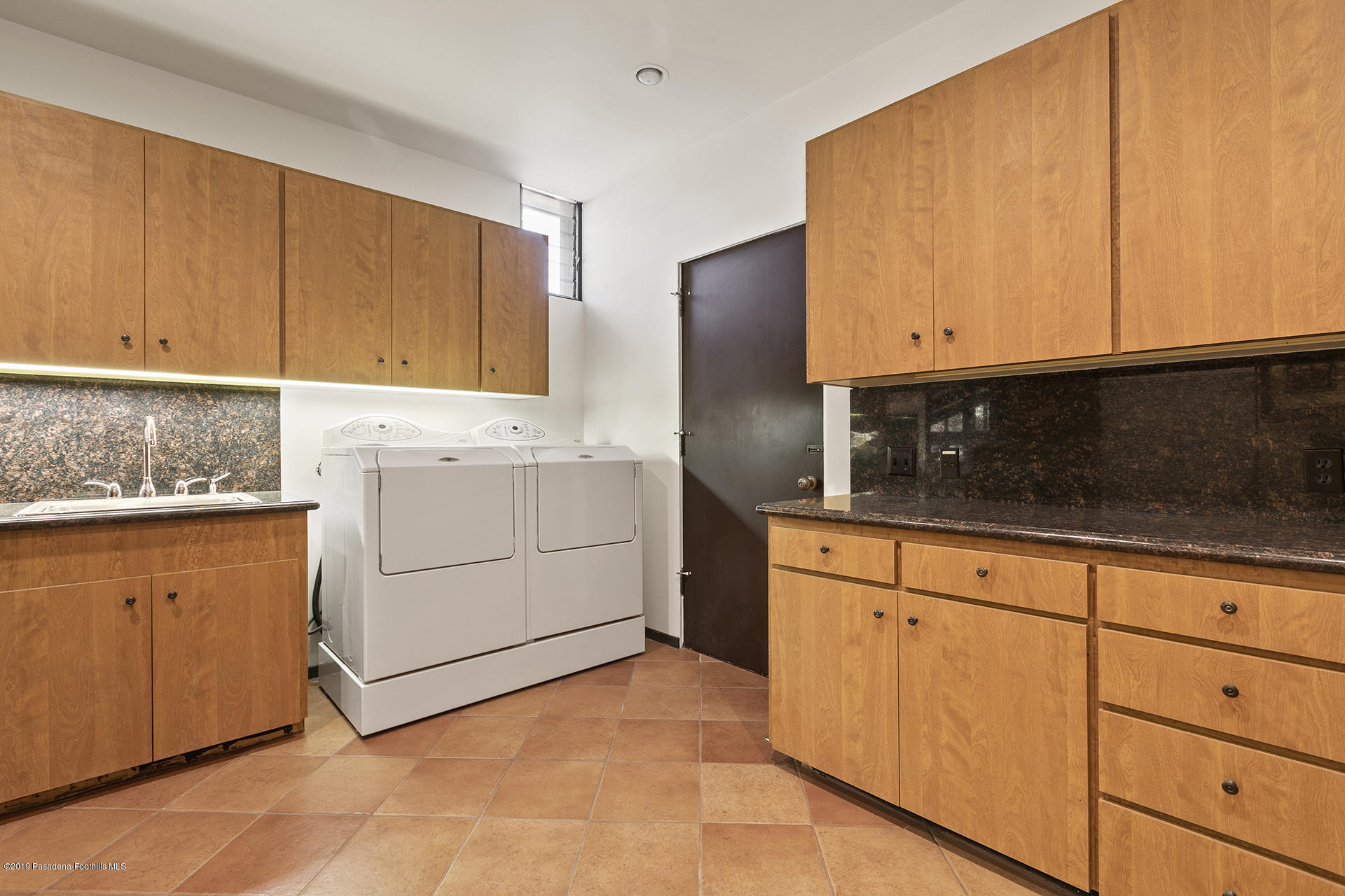2199 Kinneloa Ranch Road Pasadena, CA 91107 - Photo 22 of 45 IMG_4809