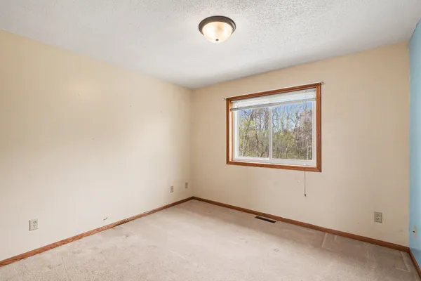 $489,900 | 6758 401st Street, North Branch, MN 55056