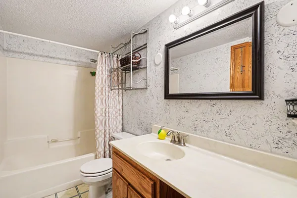 $489,900 | 6758 401st Street, North Branch, MN 55056