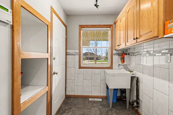 $489,900 | 6758 401st Street, North Branch, MN 55056