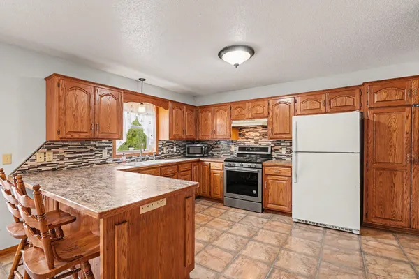 $489,900 | 6758 401st Street, North Branch, MN 55056