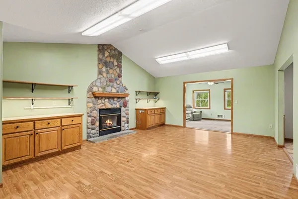$489,900 | 6758 401st Street, North Branch, MN 55056