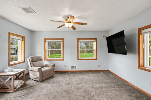 $489,900 | 6758 401st Street, North Branch, MN 55056