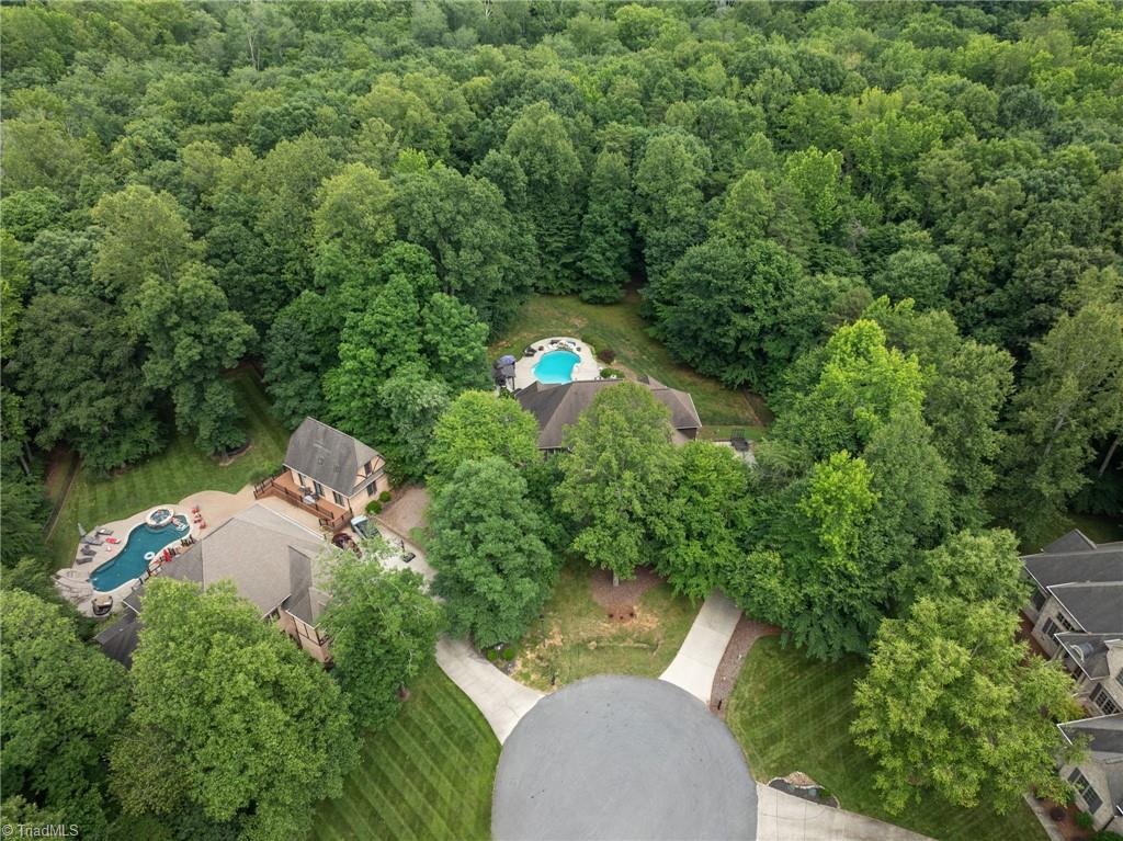 8300 Linville Oaks Drive Oak Ridge, NC 27310 - Photo 12 of 49
