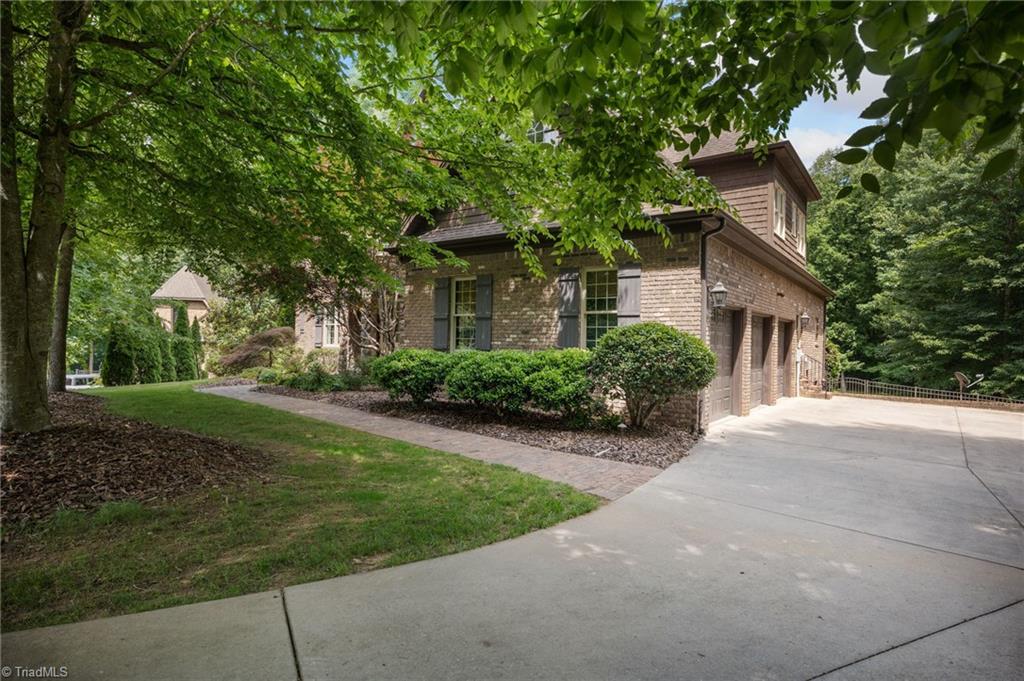 8300 Linville Oaks Drive Oak Ridge, NC 27310 - Photo 3 of 49
