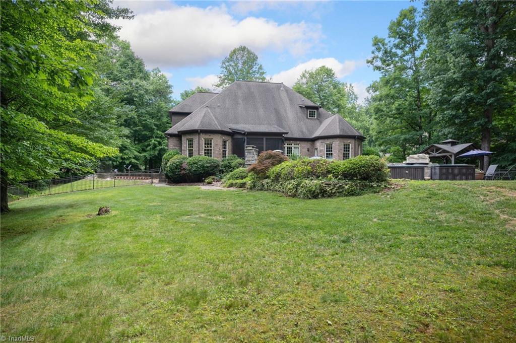 8300 Linville Oaks Drive Oak Ridge, NC 27310 - Photo 5 of 49