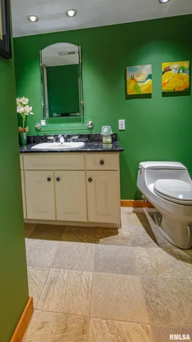 $599,900 | 1114 South Perrine, Centralia, IL 62801