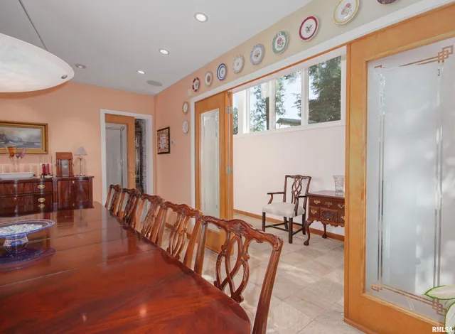 $599,900 | 1114 South Perrine, Centralia, IL 62801