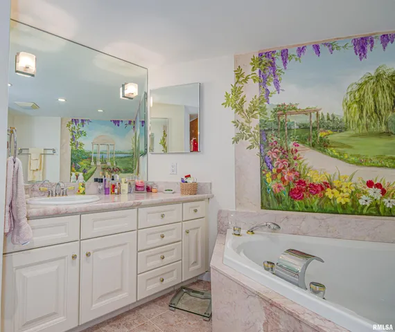 $599,900 | 1114 South Perrine, Centralia, IL 62801