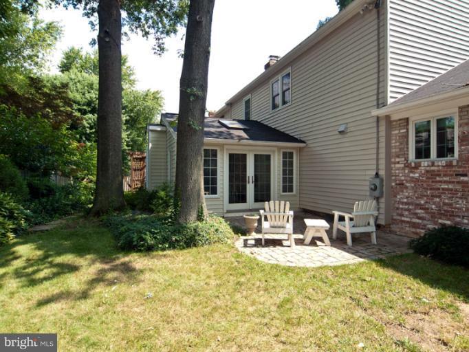 8717 Postoak Road Potomac, MD 20854 - Photo 13 of 22 Patio off Sun Room