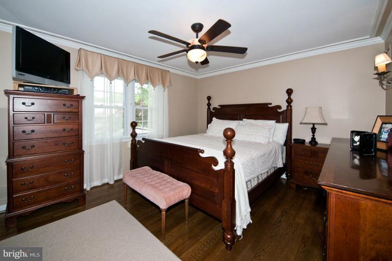 8717 Postoak Road Potomac, MD 20854 - Photo 20 of 22 Master Bedroom