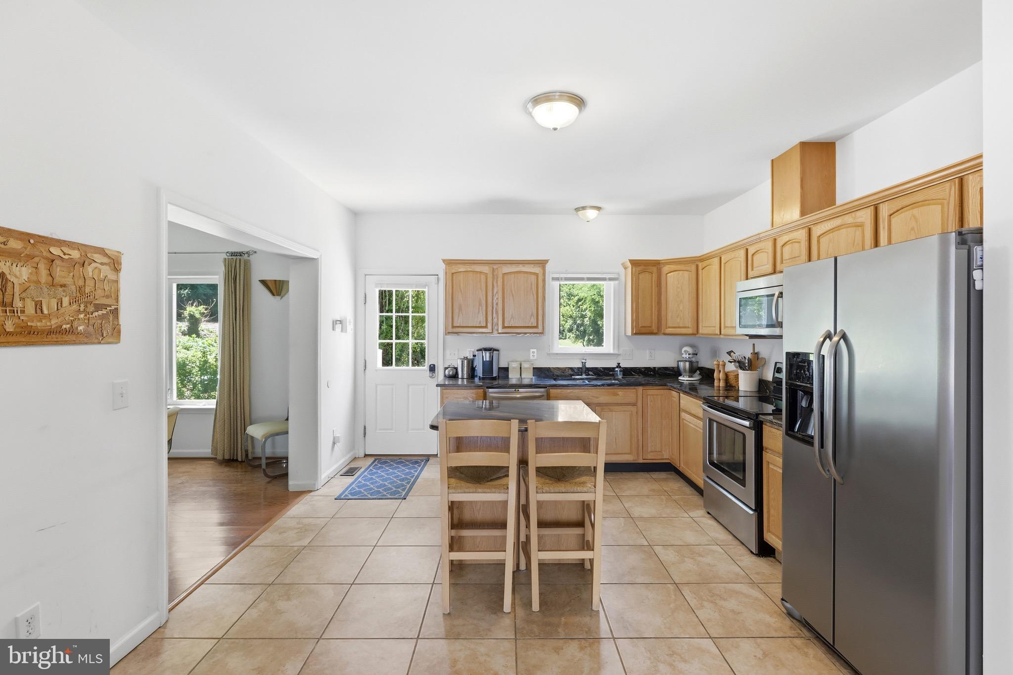 2203 Mulberry Hill Road Annapolis, MD 21409 - Photo 5 of 46