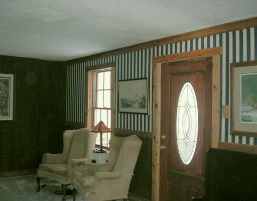 376 Redbrush Road Slippery Rock, PA 16057 - Photo 4 of 8 Living Room.