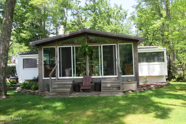 $129,500 | 849 Well Drive, Hawley, PA 18428