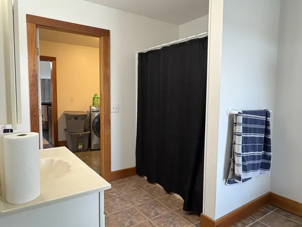 $984,000 | 329 West Shore Road, South Hero, VT 05486