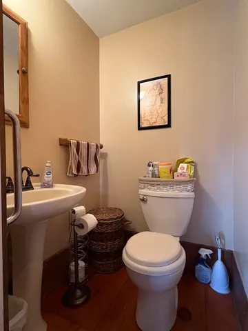 $984,000 | 329 West Shore Road, South Hero, VT 05486