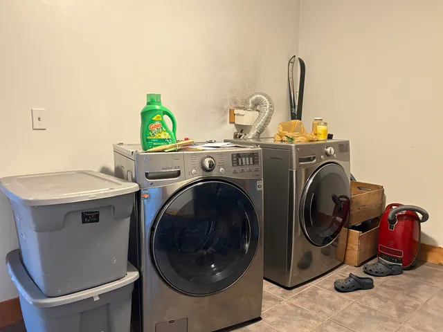 $984,000 | 329 West Shore Road, South Hero, VT 05486