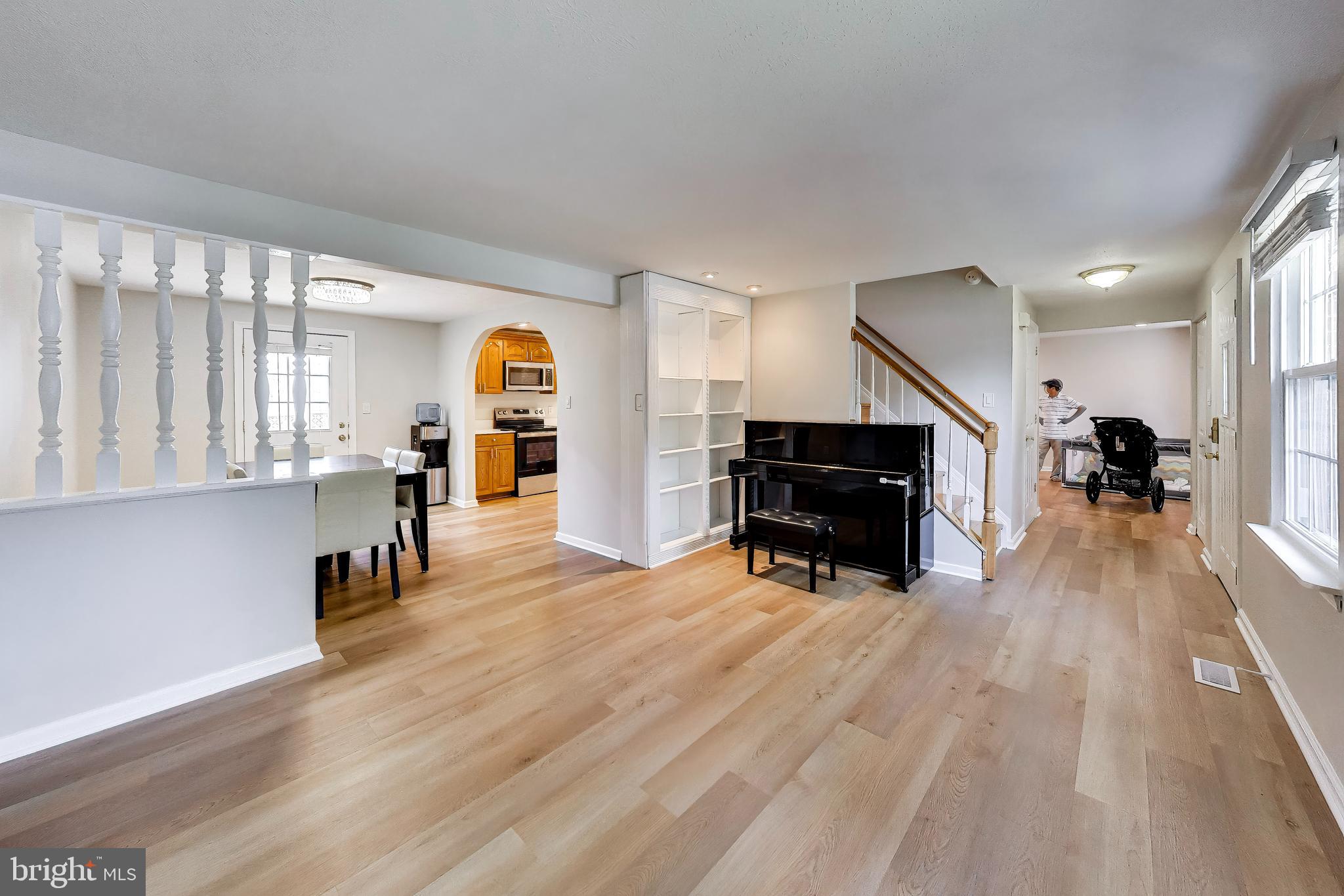 9152 Burke Road Burke, VA 22015 - Photo 13 of 35 Gallery Image 13