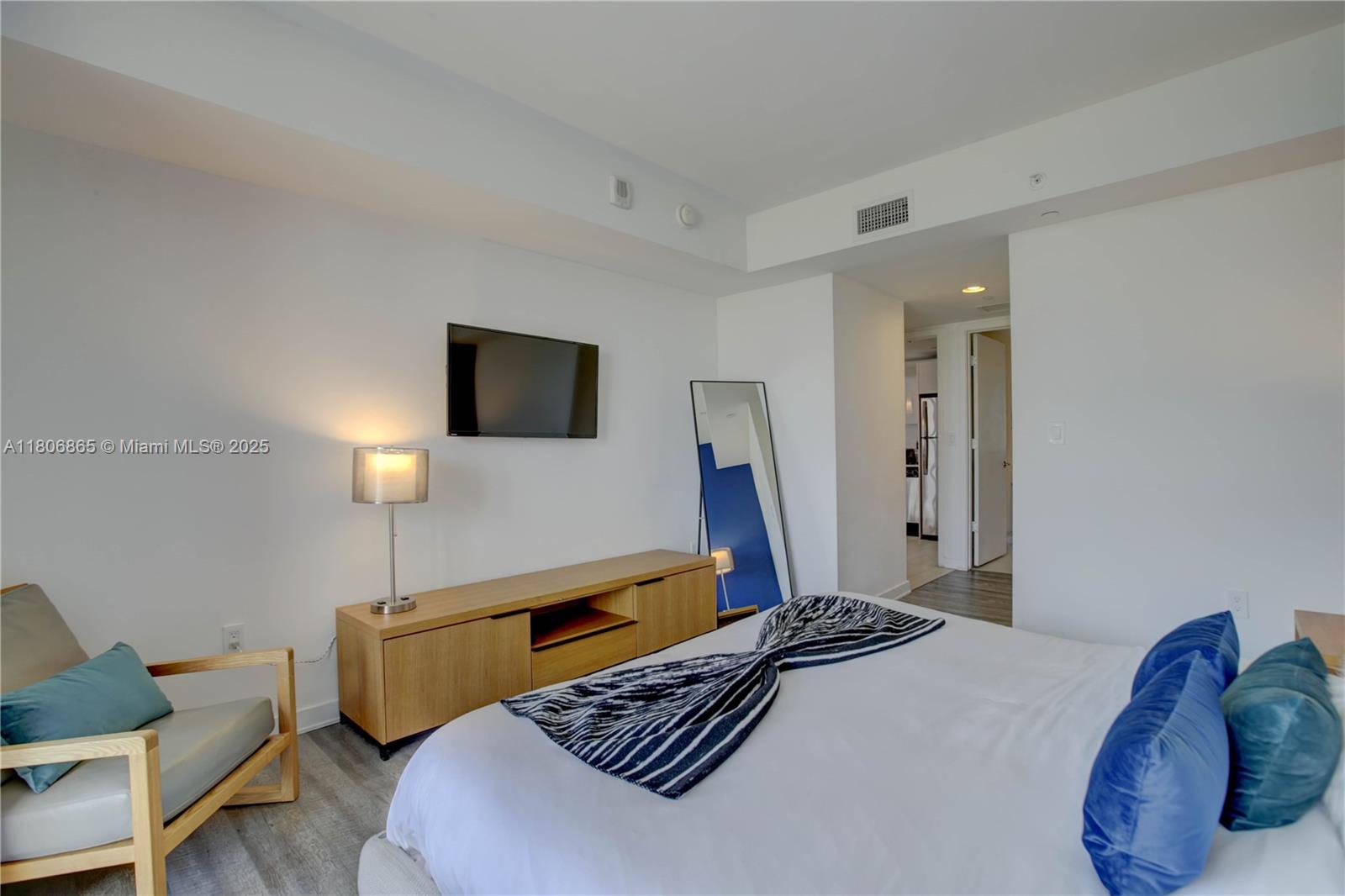 2602 East Hallandale Beach Boulevard, Unit R407 Hallandale Beach, FL 33009 - Photo 17 of 35