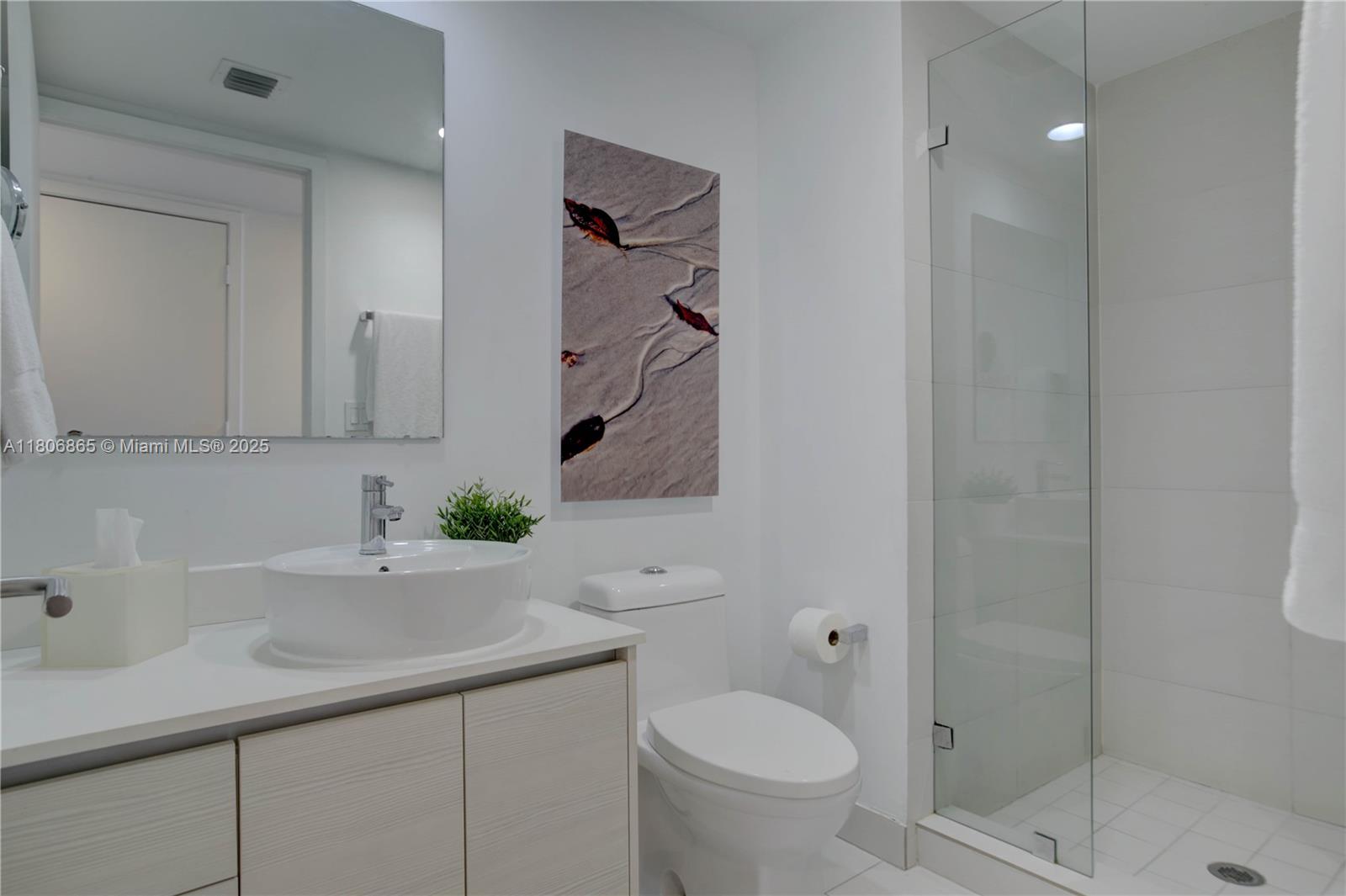 2602 East Hallandale Beach Boulevard, Unit R407 Hallandale Beach, FL 33009 - Photo 25 of 35