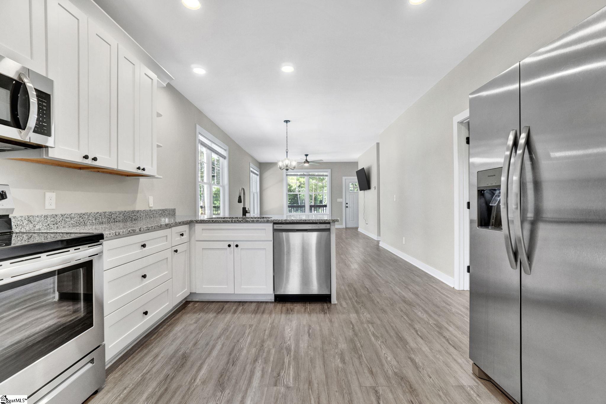 201 B Pine Street Clinton, SC 29325 - Photo 2 of 29 Gallery Image 2