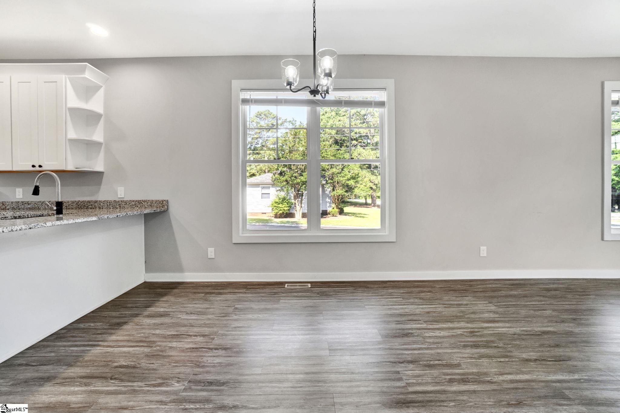 201 B Pine Street Clinton, SC 29325 - Photo 8 of 29 Gallery Image 8