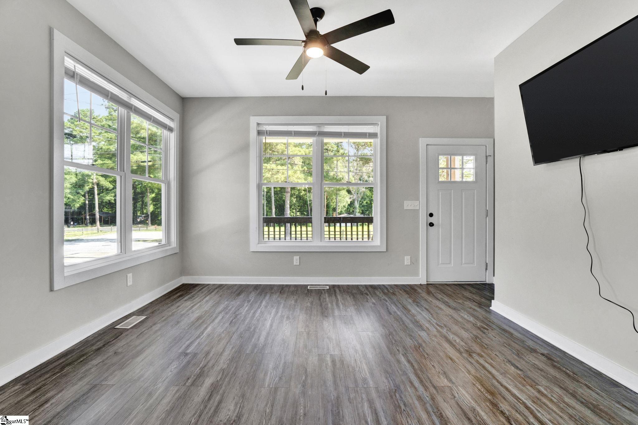 201 B Pine Street Clinton, SC 29325 - Photo 9 of 29 Gallery Image 9