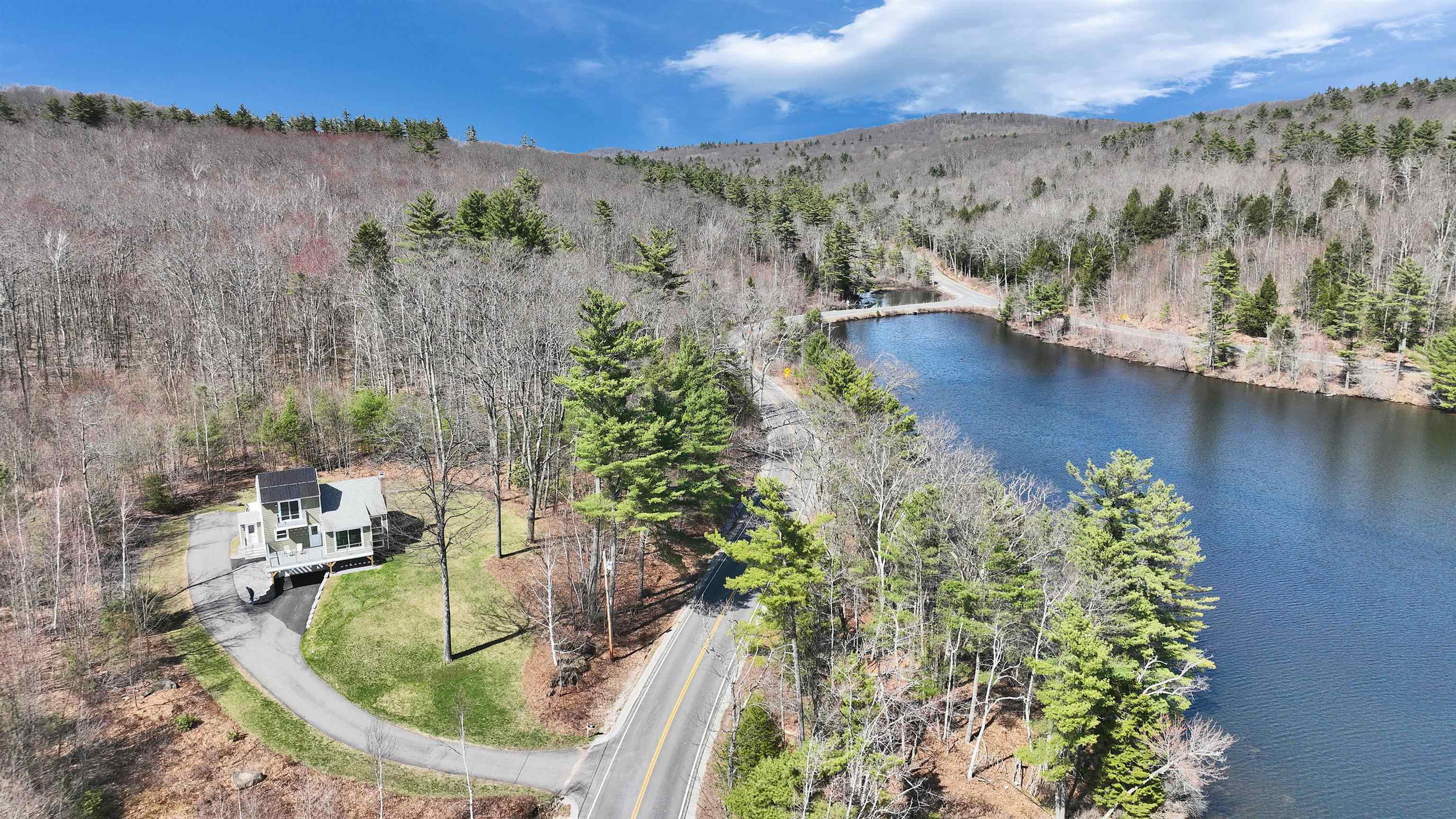 493 Breed Road Harrisville, NH 03450 - Photo 3 of 53