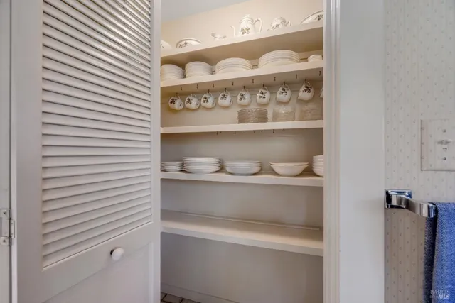 $1,599,998 | 3880 Spring Mountain Road, St. Helena, CA 94574