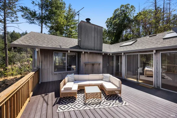 $1,589,998 | 3880 Spring Mountain Road, St. Helena, CA 94574