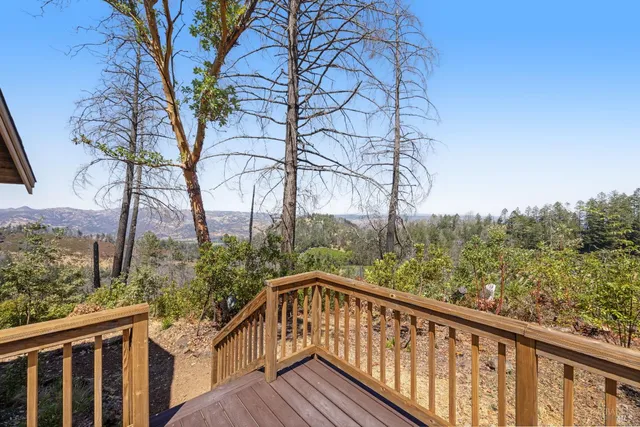 $1,599,998 | 3880 Spring Mountain Road, St. Helena, CA 94574