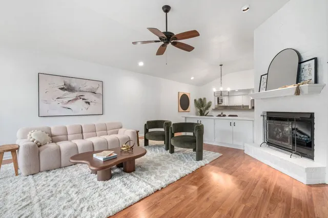 $395,000 | 11127 Pinehurst Drive, Unit E, Austin, TX 78747