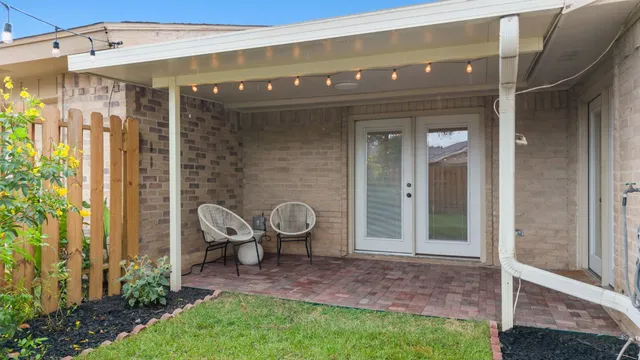 $395,000 | 11127 Pinehurst Drive, Unit E, Austin, TX 78747