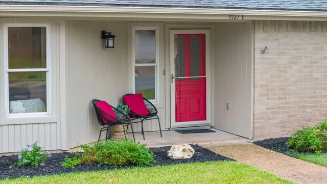 $395,000 | 11127 Pinehurst Drive, Unit E, Austin, TX 78747