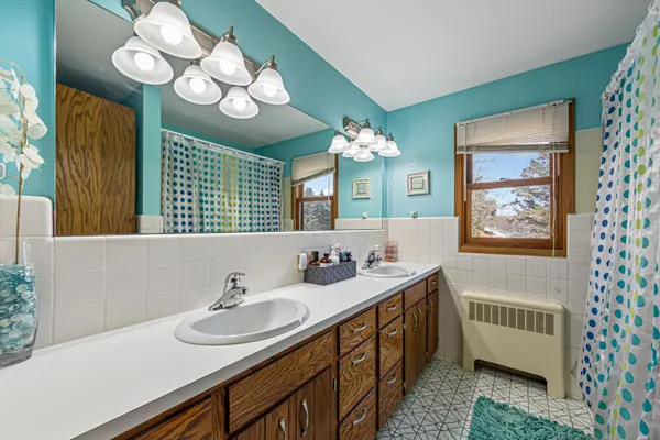 $347,900 | 255 West 7th Street, Gibbon, MN 55335