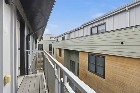 $1,158,000 | 235 Lowell Street, Unit 6, Somerville, MA 02144