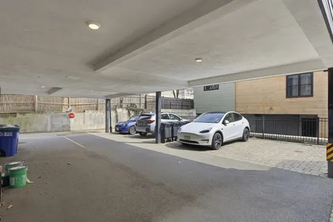 $1,158,000 | 235 Lowell Street, Unit 6, Somerville, MA 02144