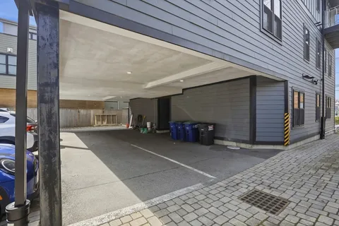 $1,158,000 | 235 Lowell Street, Unit 6, Somerville, MA 02144