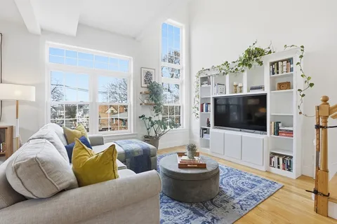 $1,158,000 | 235 Lowell Street, Unit 6, Somerville, MA 02144