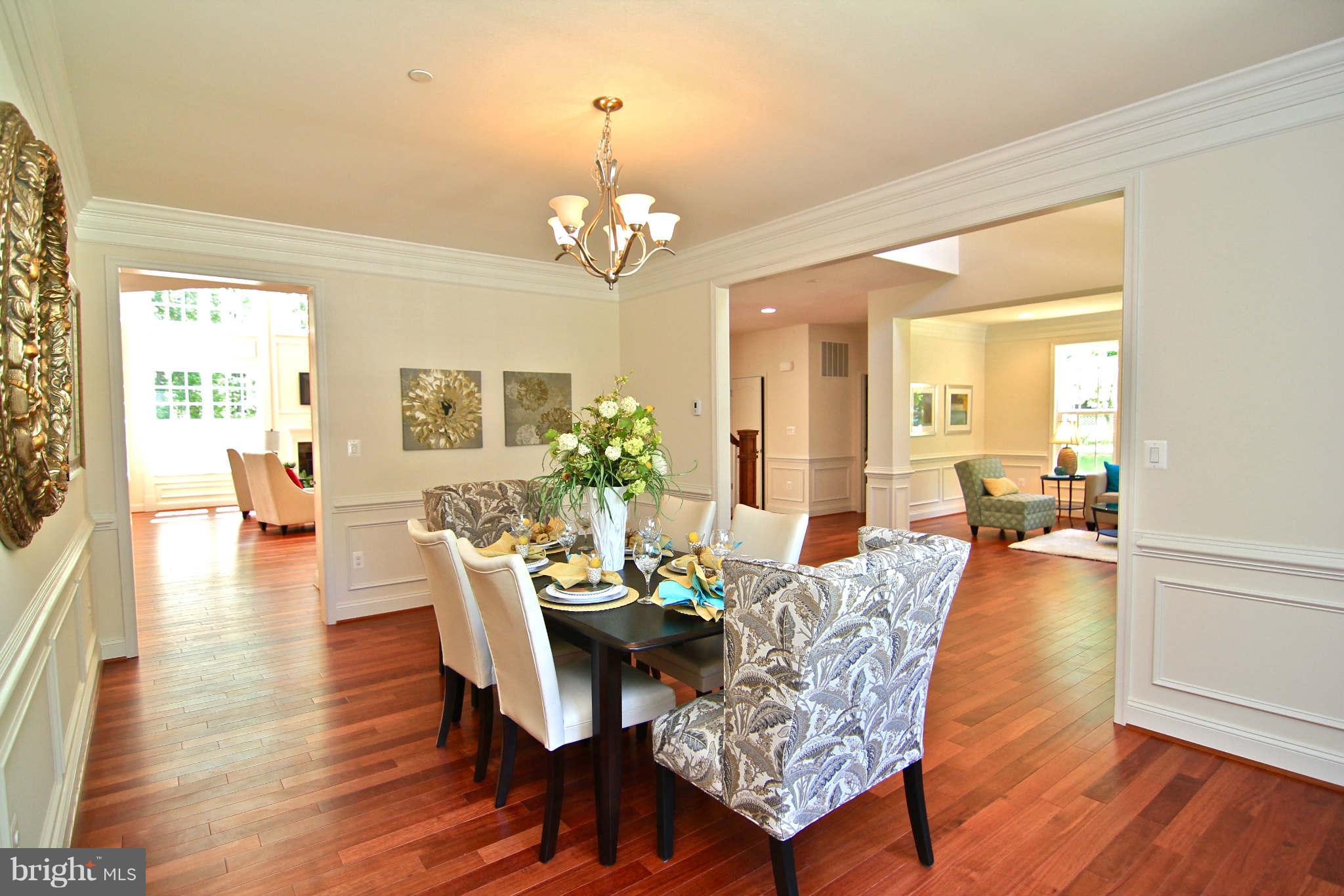 10916 Chandler Road Potomac, MD 20854 - Photo 4 of 24 Dining Room